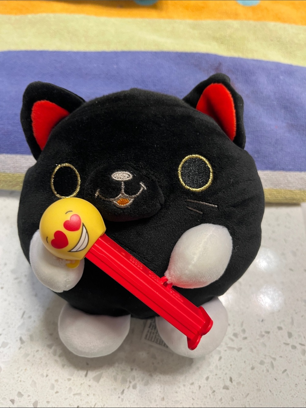 Zuru Luna Black Plush Cat  with peez dispenser Accent and Yellow Emoji Accessory